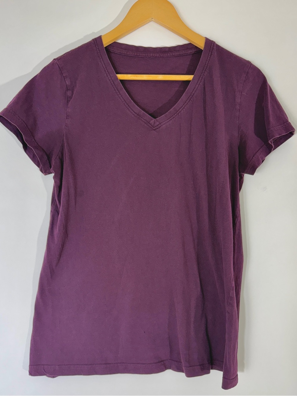 Women's V-Neck Short Sleeve Top - Purple